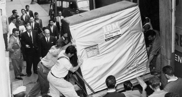 Unbelievable: the object you see the men lift is just a 5 megabyte hard drive