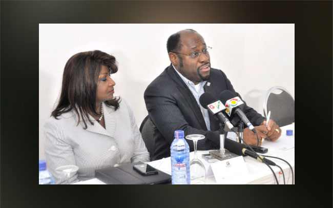 Sad News: Dr. Myles Munroe and wife dead in Bahamas Jet Crash