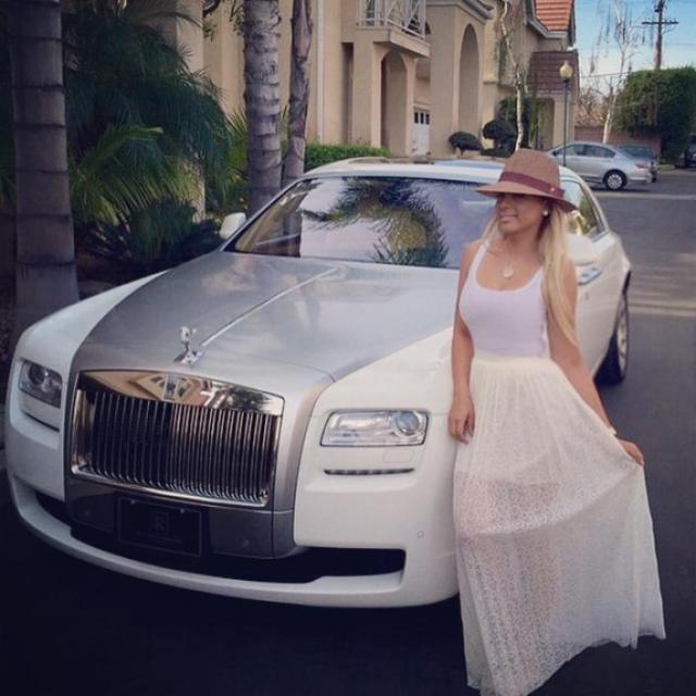 Floyd Mayweather buys Bad Medina a Ghost Phantom