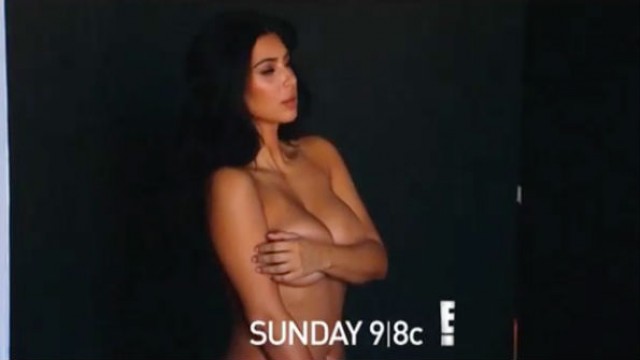 Kim Kardashian can not wear clothes 2