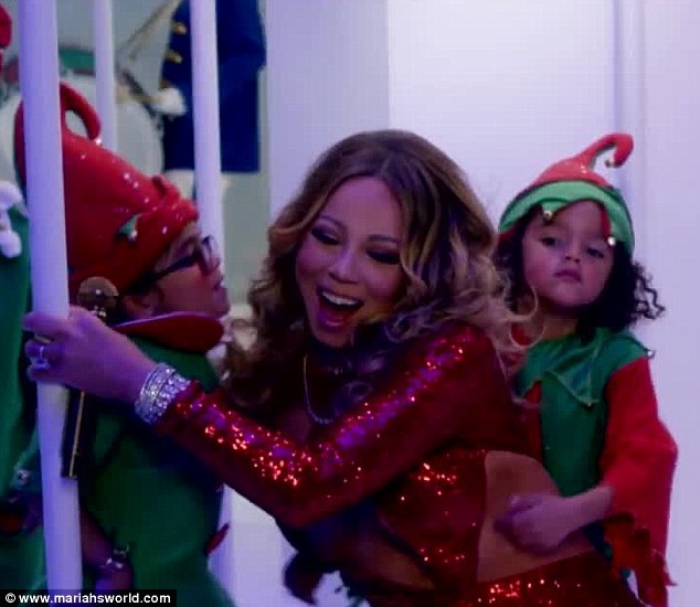 Mariah Carey Santa Claus 3