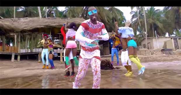 Okyeame Kwame drops Adonko video feat Kwabena Kwabena. 