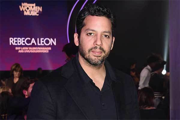 Bullet Catch stunt goes wrong for US magician David Blaine. 