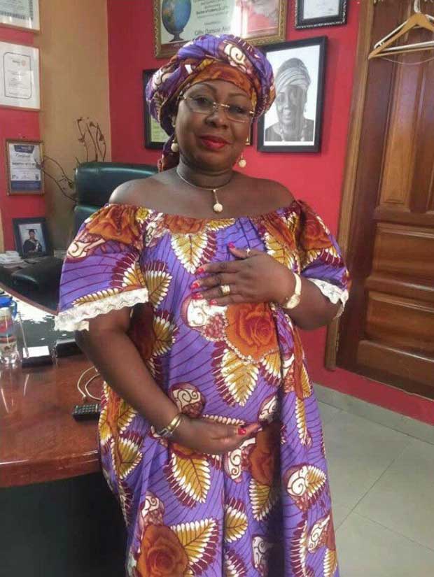 gifty anti pregnant at 47 shows baby bump 3