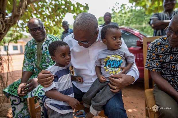 john mahama visits major mahama family 2