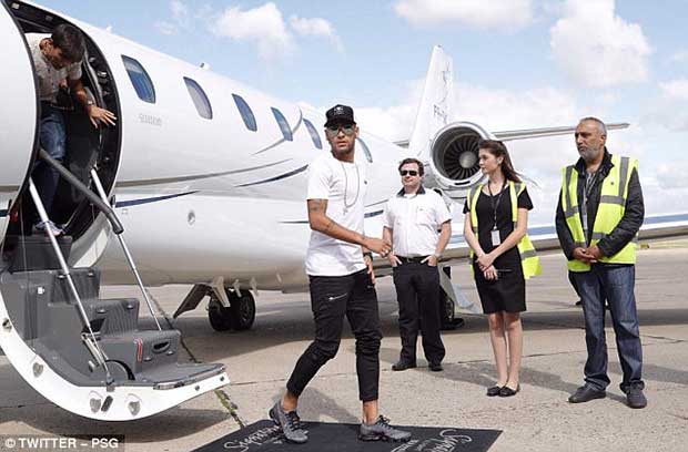 neymar jnr unveiled by psg 2